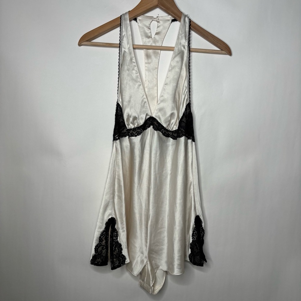 Victoria's Secret V-Neck Lace Satin Teddy size Small